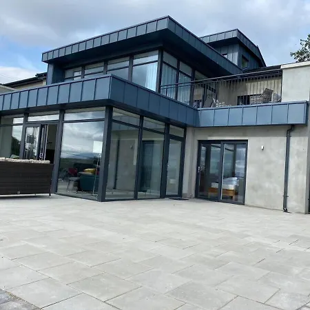 Bayview 2-bedroom Ground Floor Lejlighed *