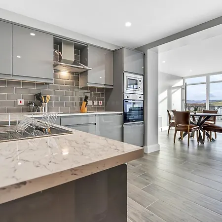 Bayview Luxury 2 Bedroom Ground Floor Downings
